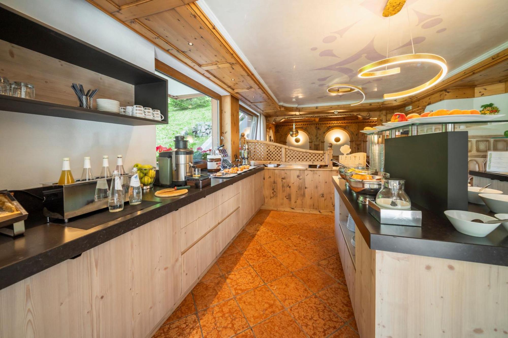 Hotel Foresta 모에나 외부 사진