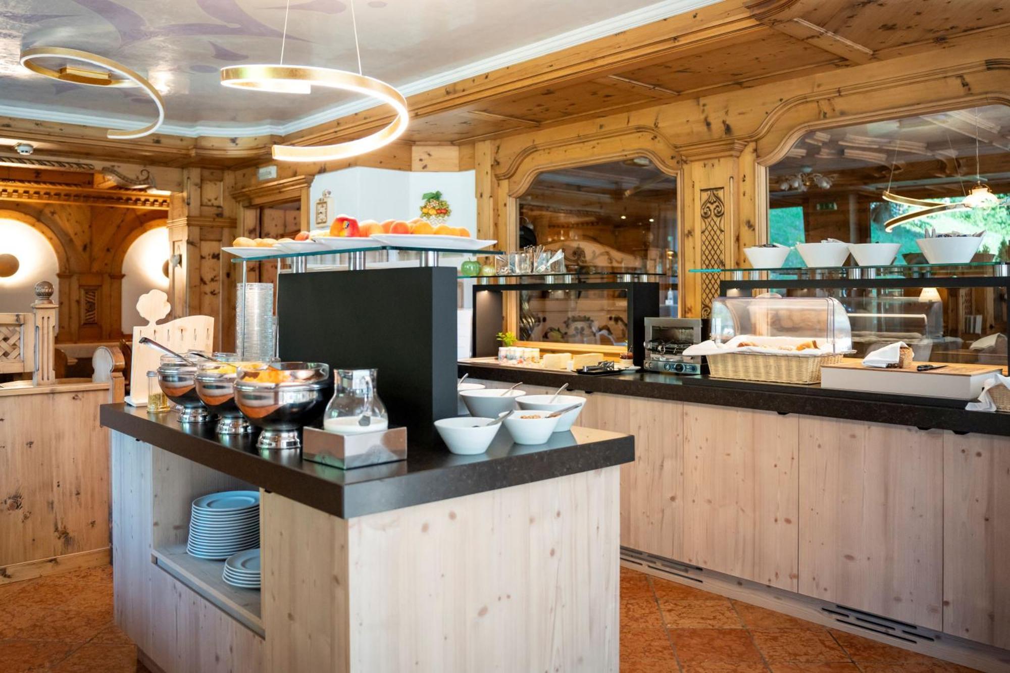 Hotel Foresta 모에나 외부 사진